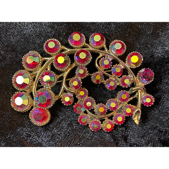 Vtg AB Brooch Ruby Aurora Borealis Rhinestones Gold Tone - Picture 1 of 5